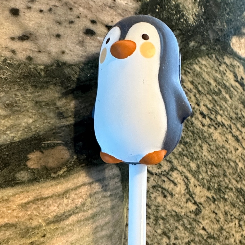 Yoobi Blue and White Penguin Bird Pen - Picture 5 of 6